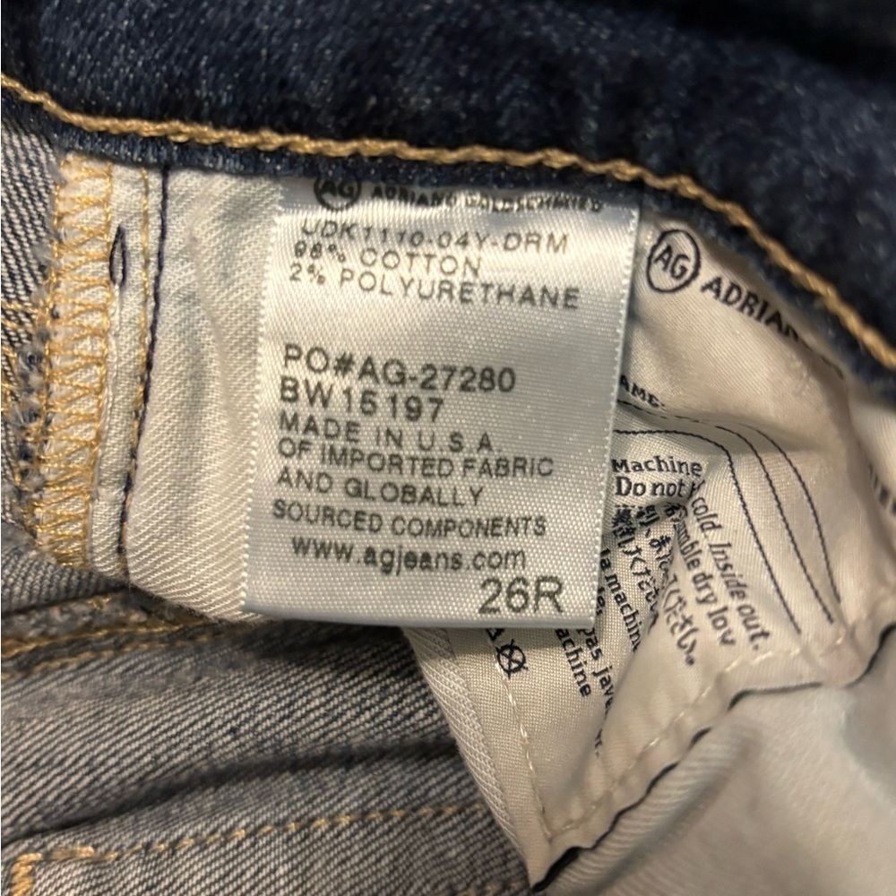 Ag Adriano Goldschmied Blue Jeans with Distinctive Back Pocket Design - Picture 8 of 8